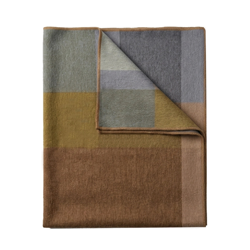 Standard Alpaca Throw Blanket