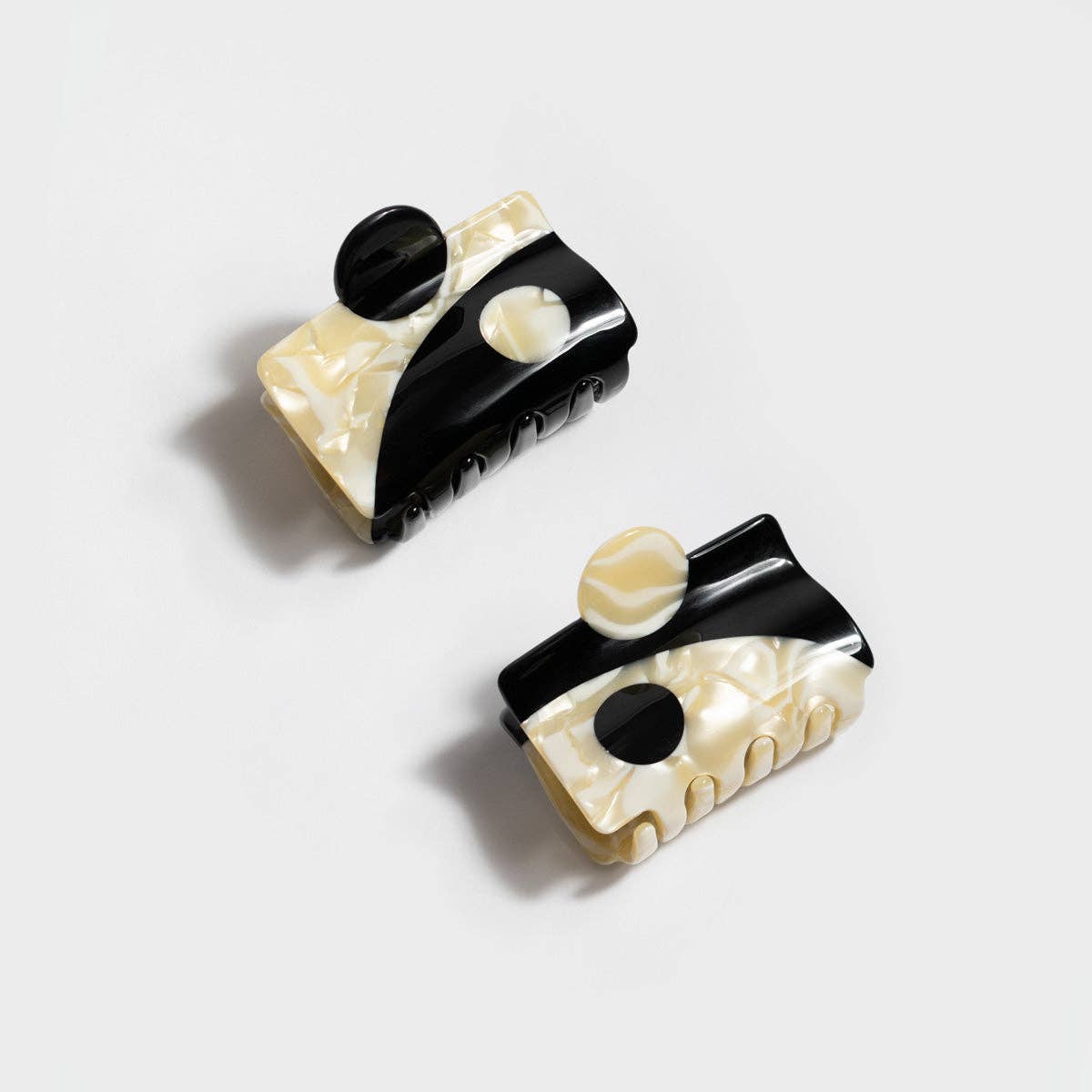 Yin Yang Hair Claw Set