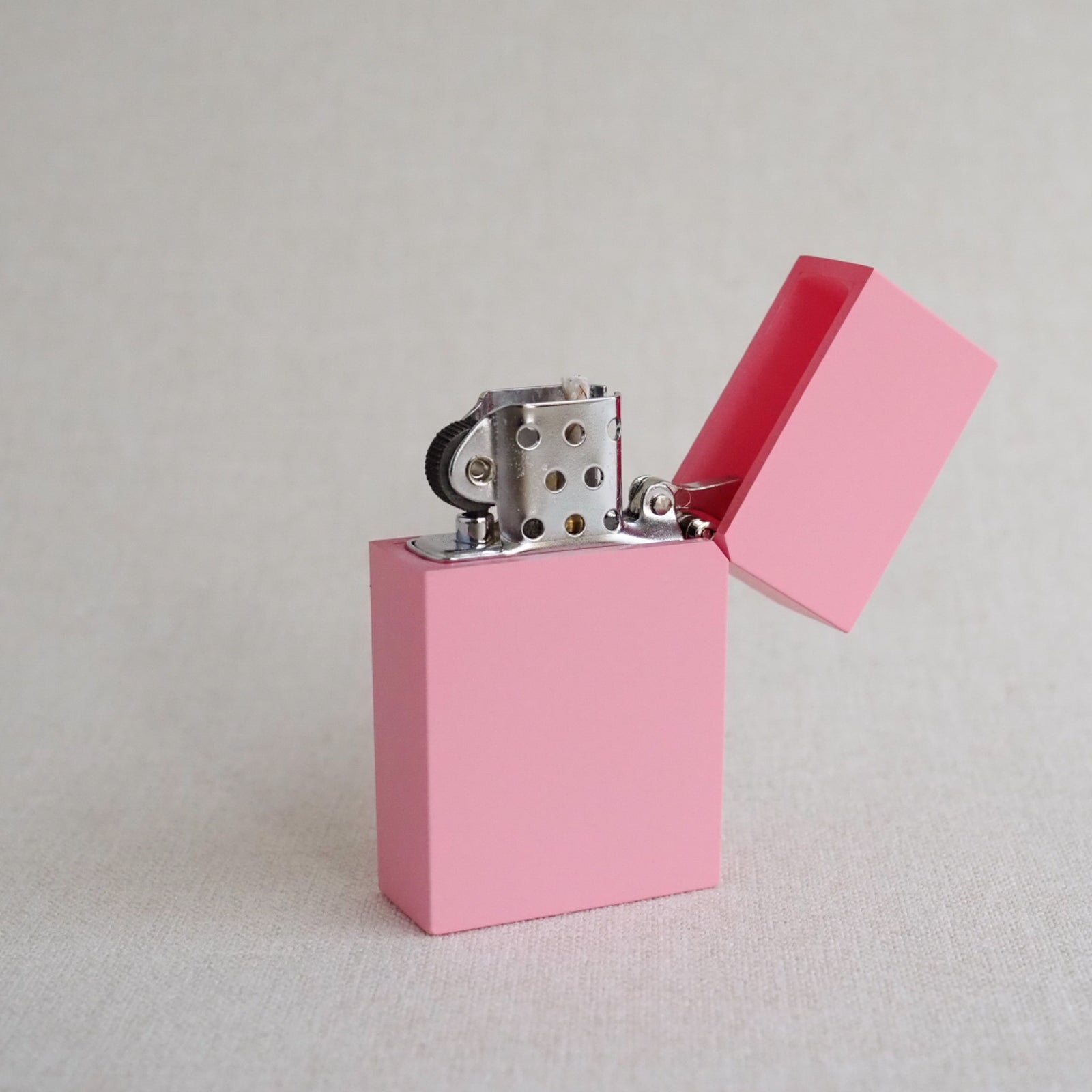 Tsubota Pearl Hard-edge Petrol Lighters