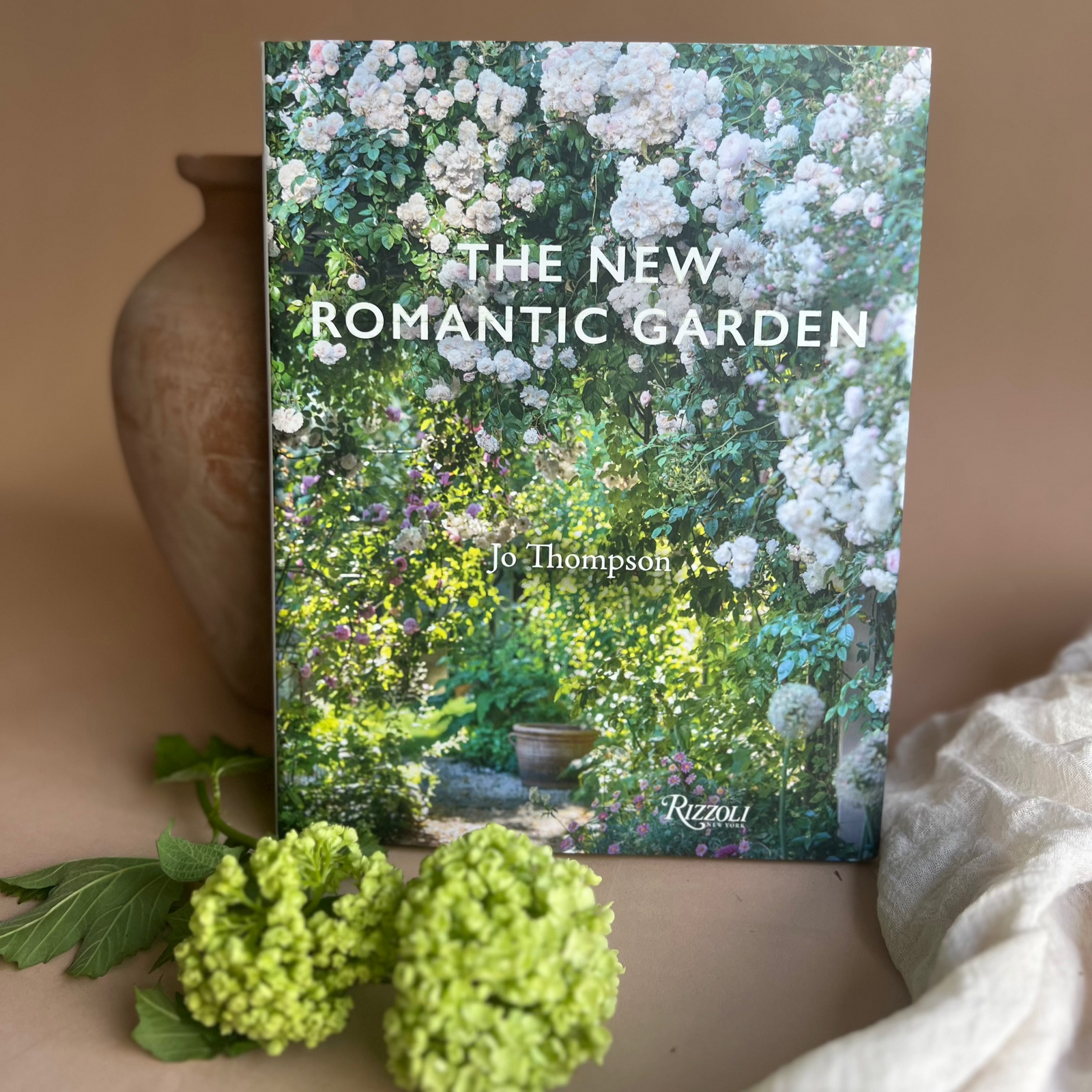The New Romantic Garden