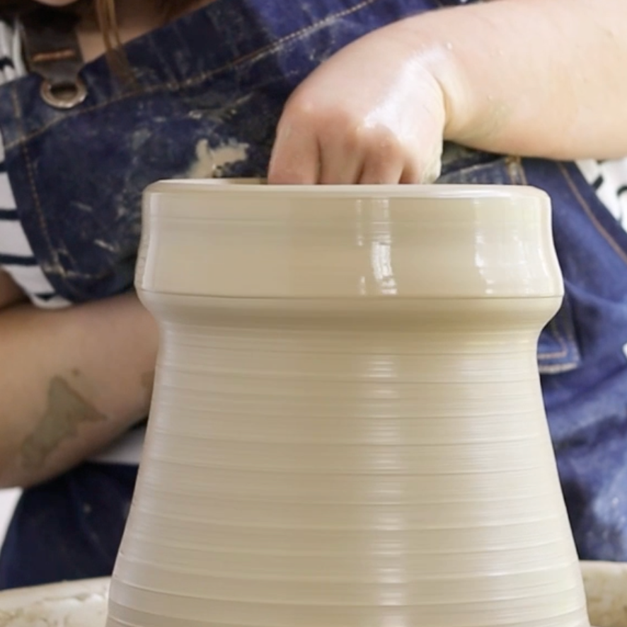 Farmhouse Pottery Fieldston Hanging Bird Shelter