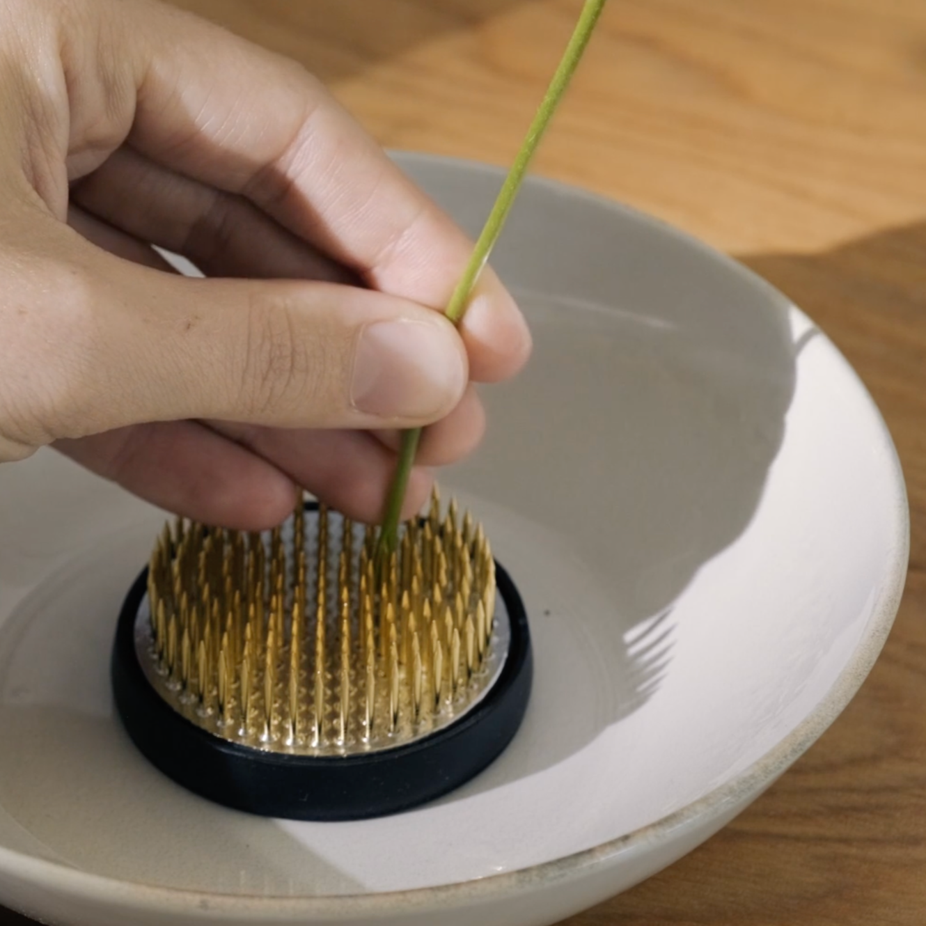 Niwaki Kenzan Flower Frog