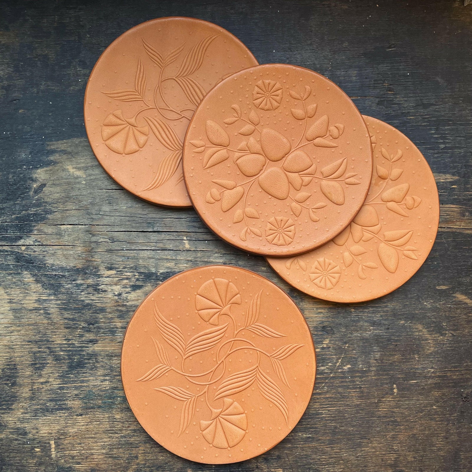 Hops Petunia x Animal Handmade: Leather Drink Coasters