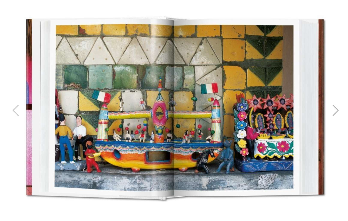 Living in Mexico - Books - Taschen - Hops Petunia Floral