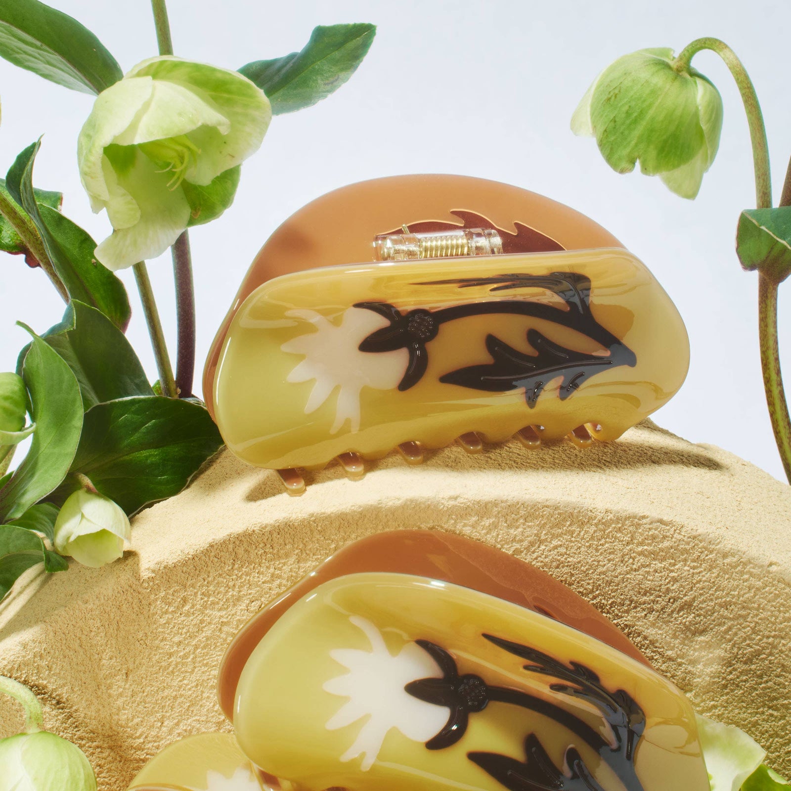 Fall Rosehip Hair Claw