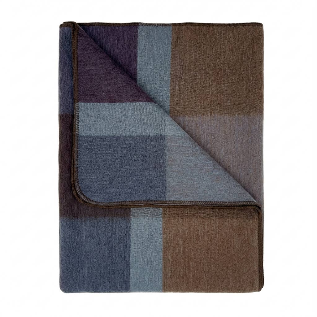 King Alpaca Throw Blanket