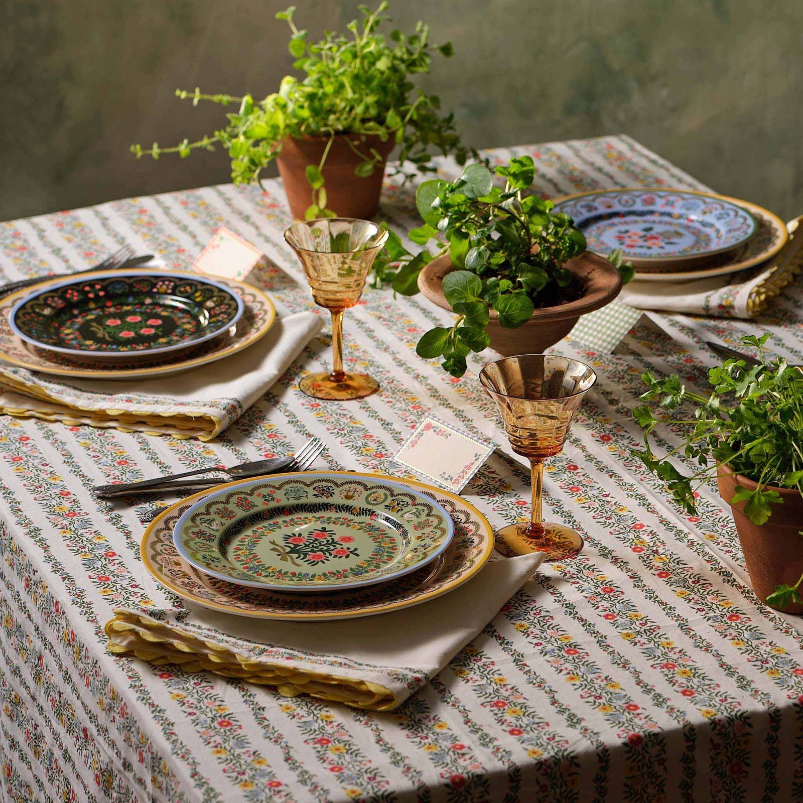 Rosette Stripe Cotton Tablecloth