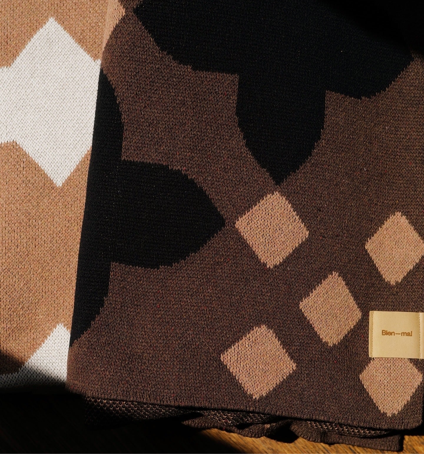 Knitted Espresso Throw