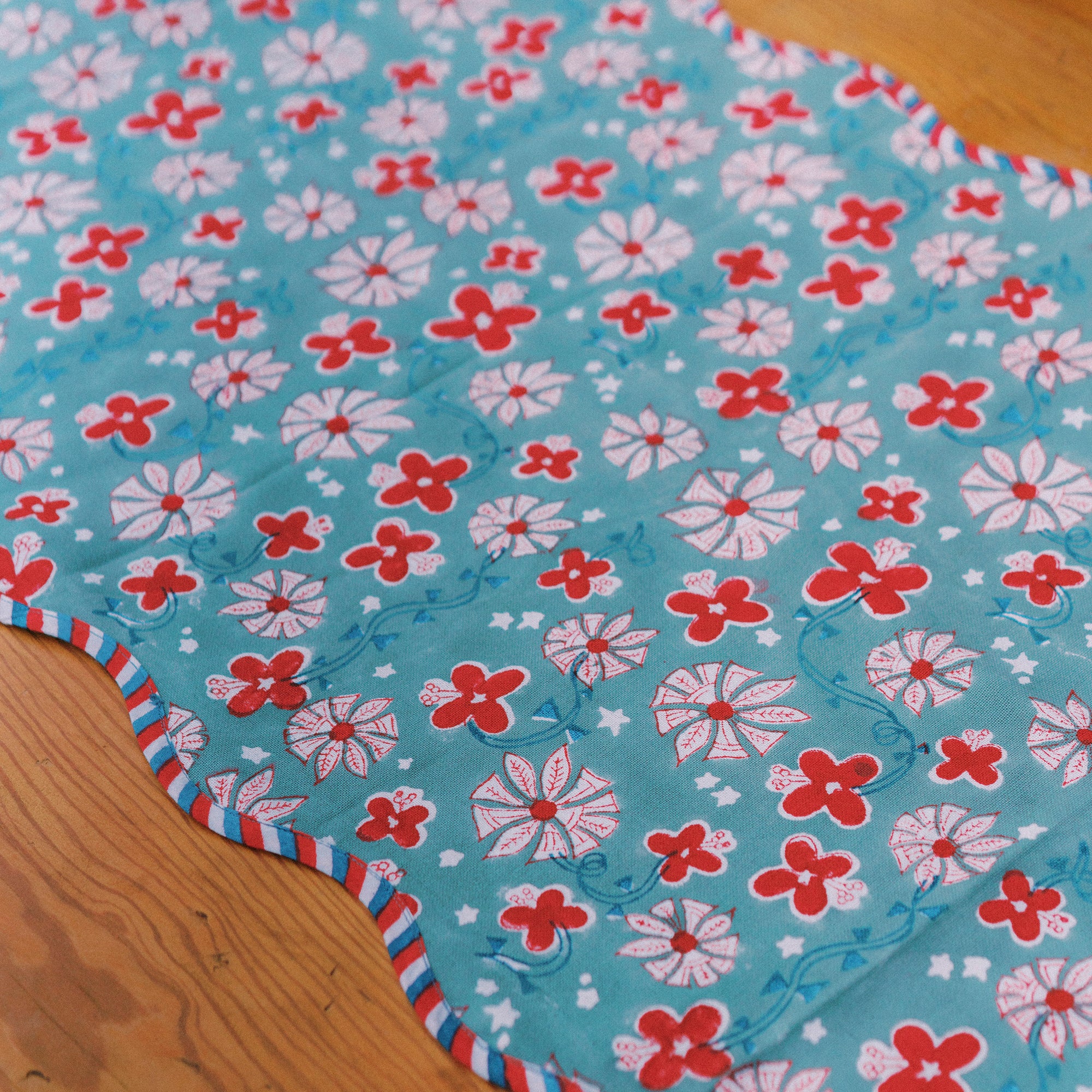 Effie Table Runner