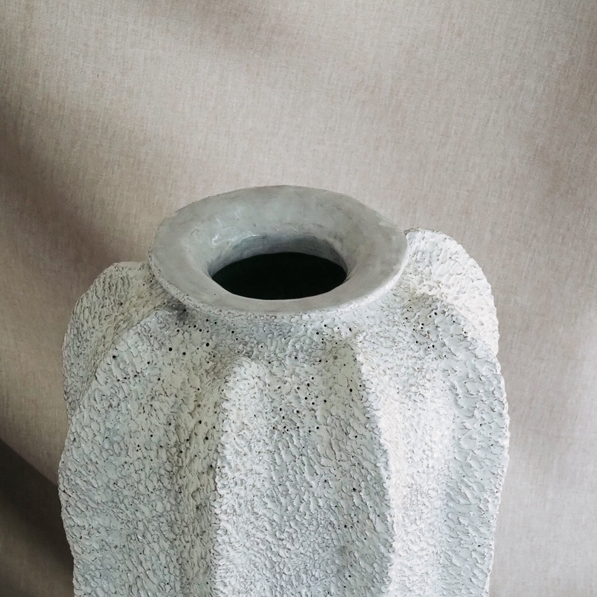 Ellen Robinson - Sea Garden Prehistoire Vases