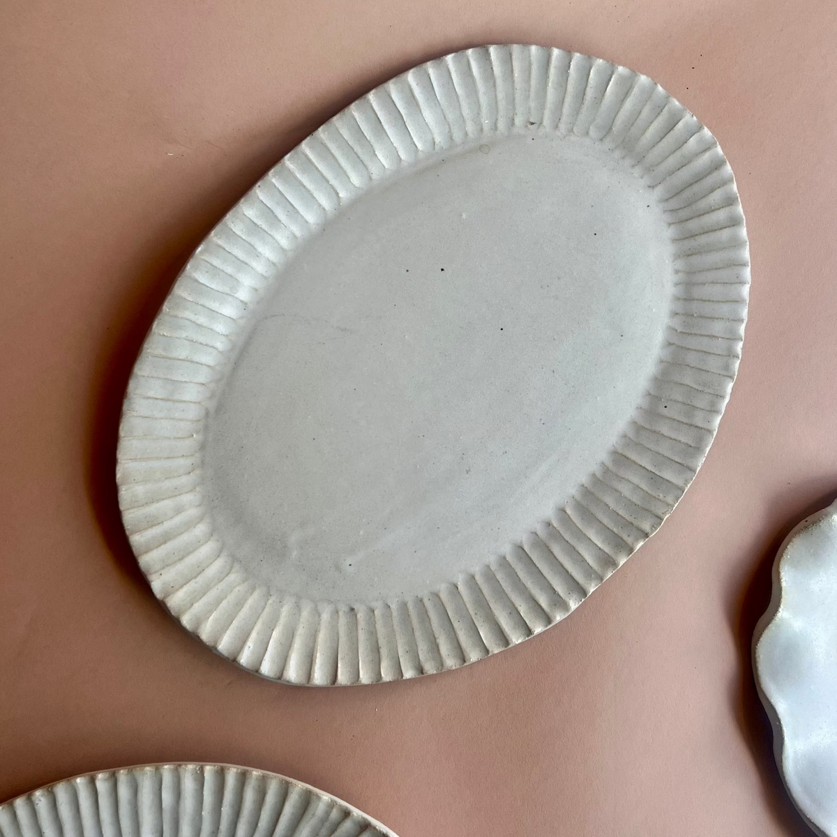 Ribbed & Ruffle Platters
