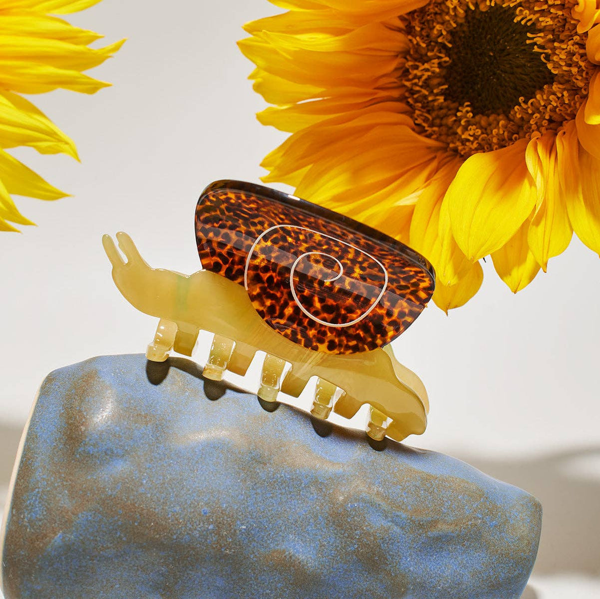 Garden Snail Hair Claw