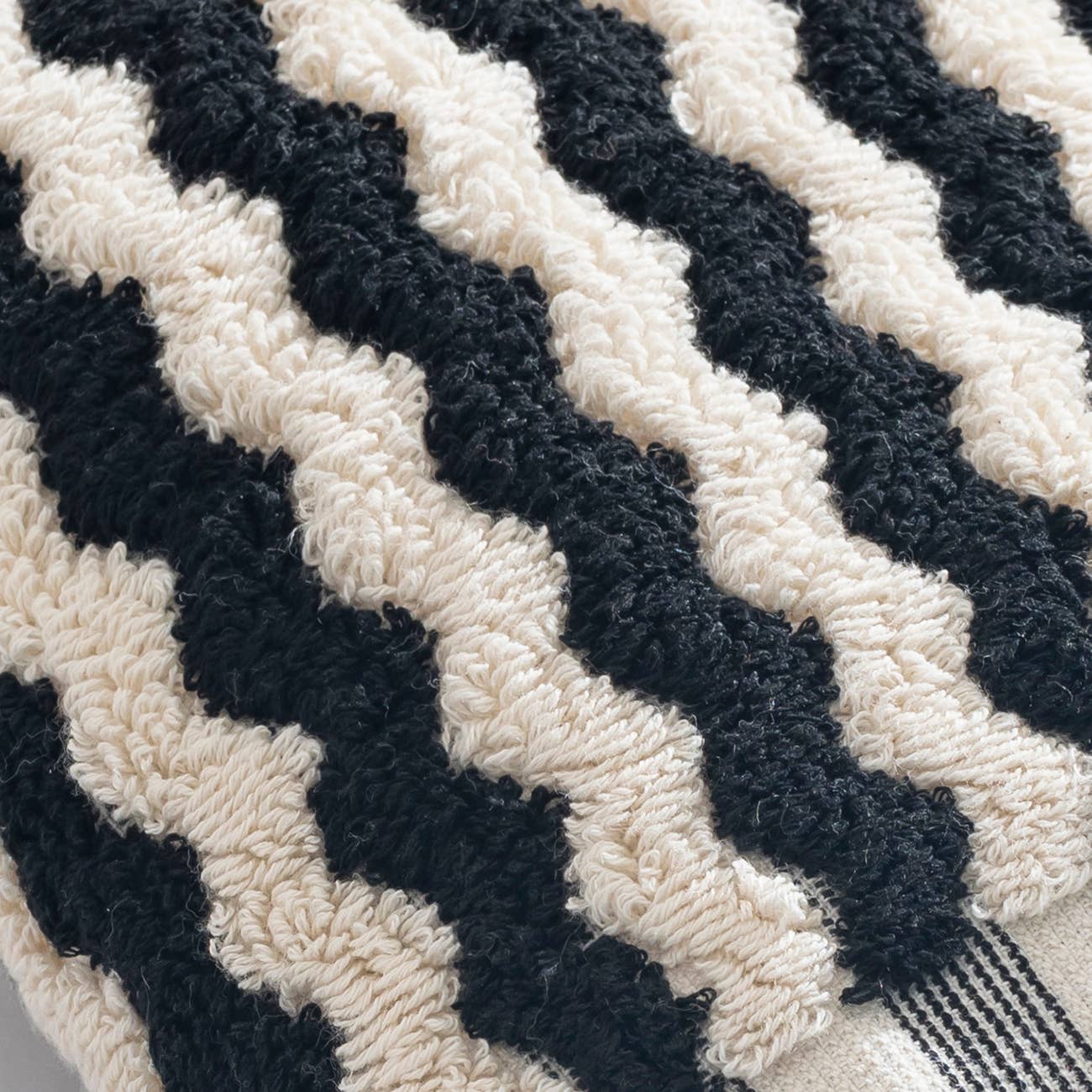 Pompom Hand Towels