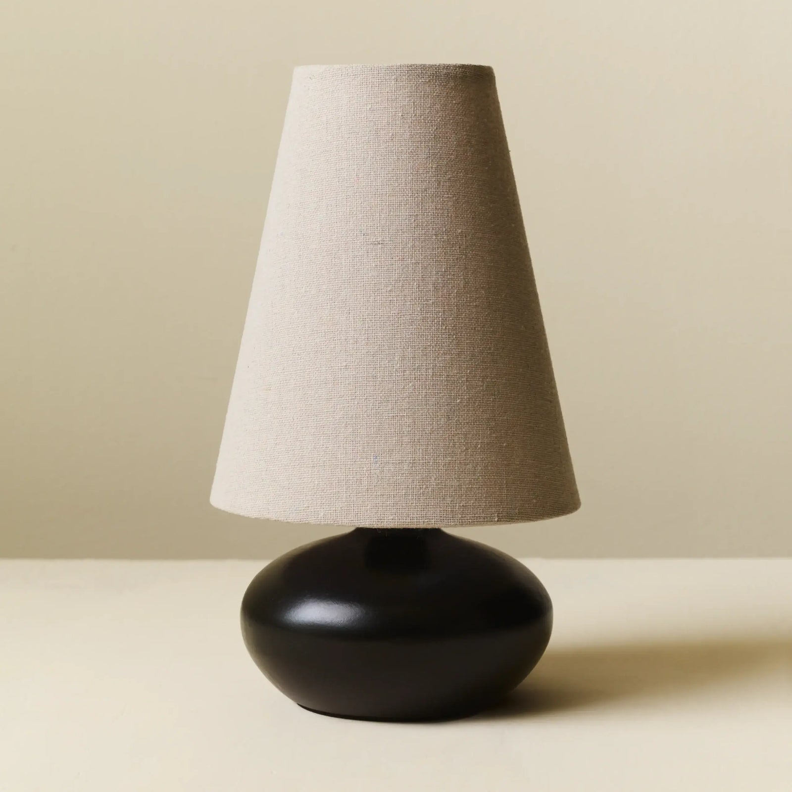 Olivia Linen Table Lamp