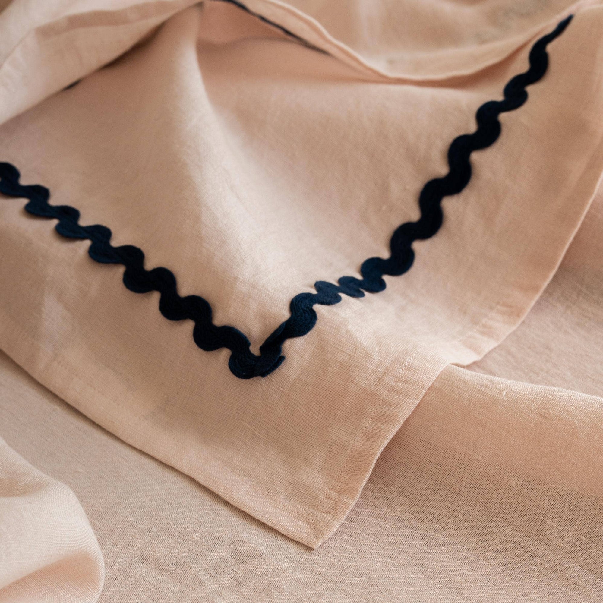 Lace Linen Tablecloth