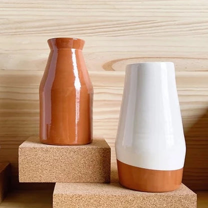 Casa Cubista Caluna Vases