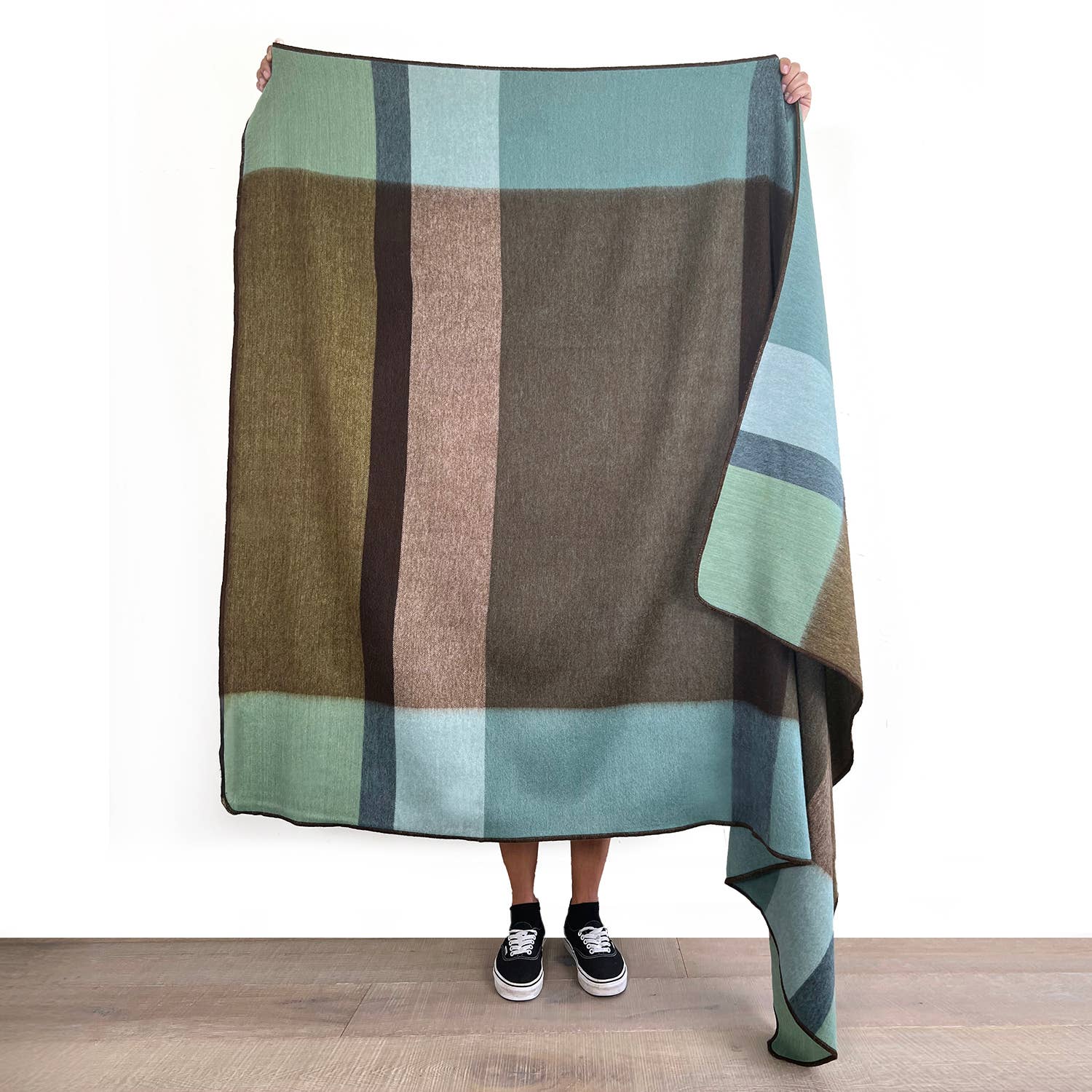 King Alpaca Throw Blanket
