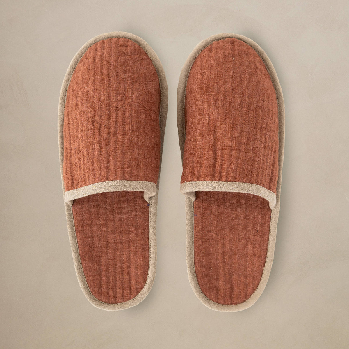 Natural Piping Linen Slippers