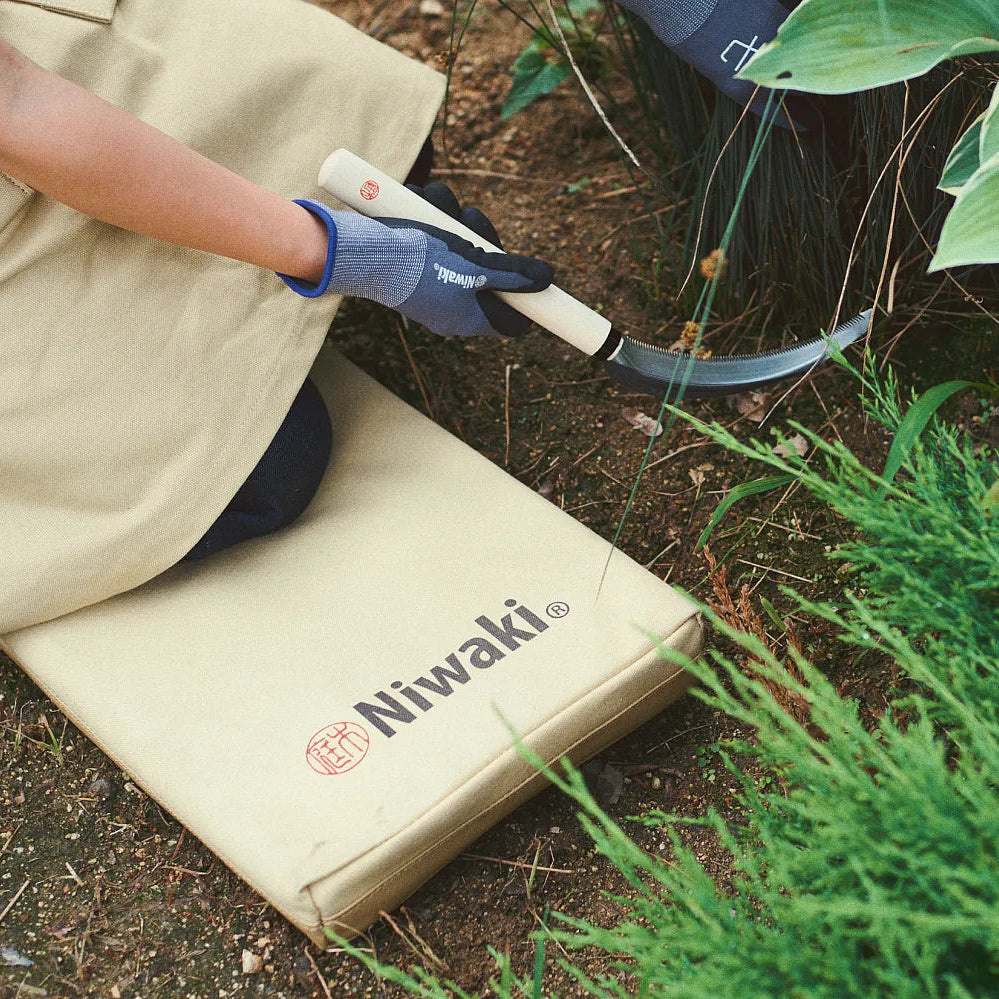 Niwaki Kneeler