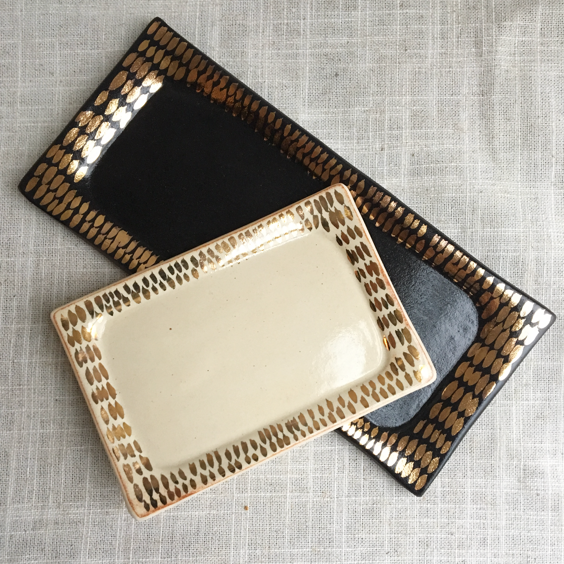Object Enthusiast - Black & Gold Vanity Tray - Hops Petunia Floral Object Enthusiast - Black & Gold Vanity Tray - Hops Petunia Floral